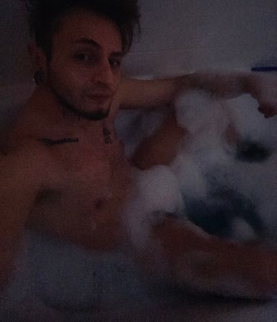 Flo 👌🏻 profile