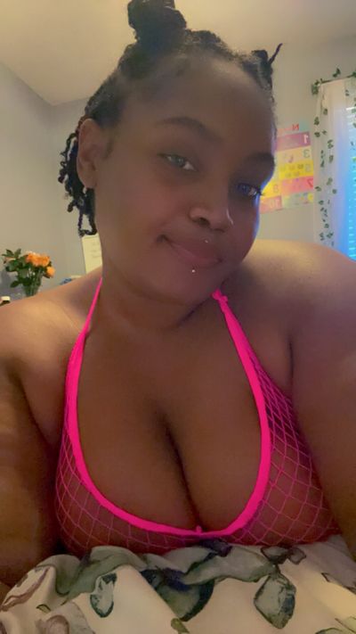 creamynikkole profile