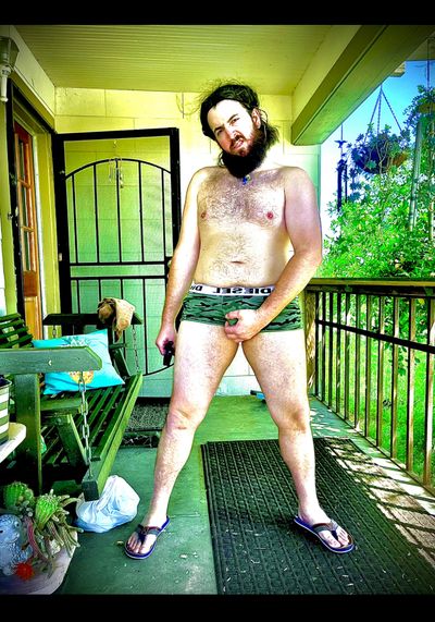 👁🤙🏽👁 🪔✊🏼⚡️🎄 profile