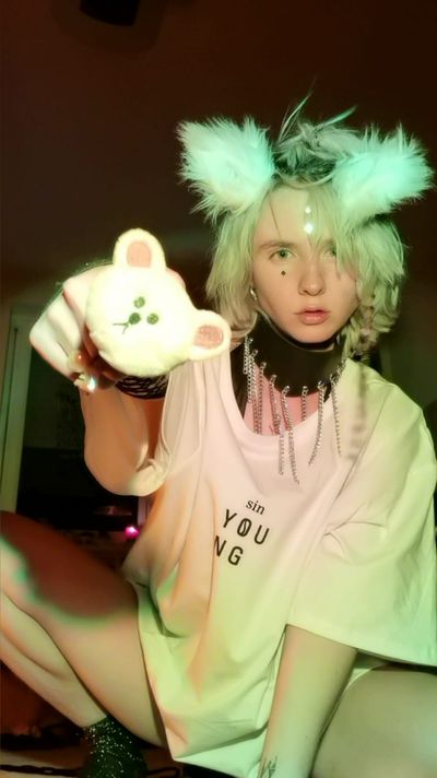 alienpriestess33 profile