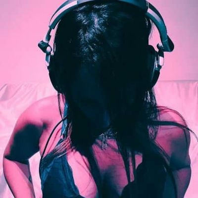 monicaandrade profile