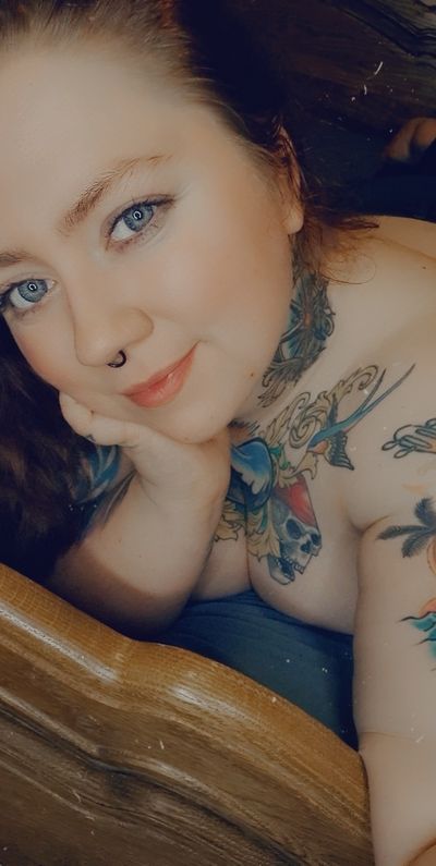 mrsinkaddict profile