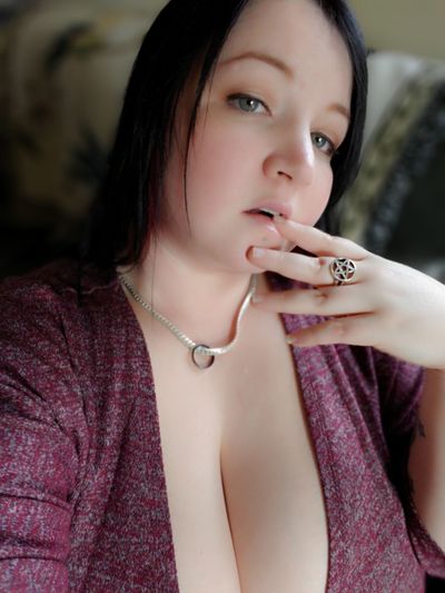 voodoodollylynn profile