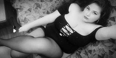 bustysteffy thumbnail