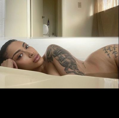 Baby Vee ✨ thumbnail