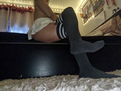 thigh_high_socks thumbnail