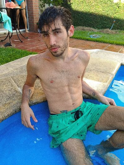 Niklaus White profile