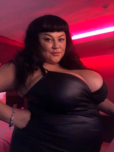 mistressjuggs profile