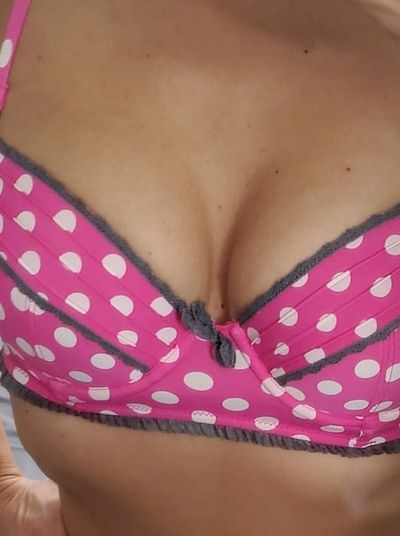 u18596230beachgirl profile