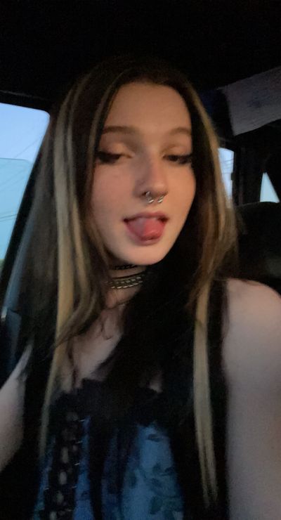 bitchyberlin profile