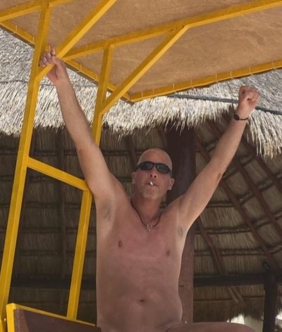 nickcrazybicouple profile