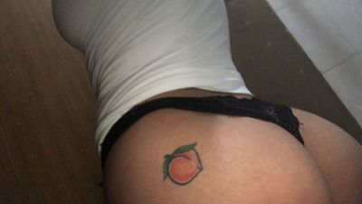 tinnypeach thumbnail