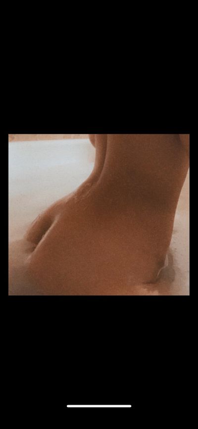 lovelly.lex thumbnail