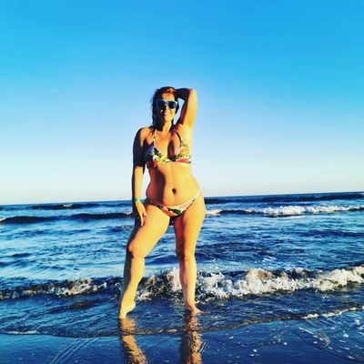 montse_swinger profile