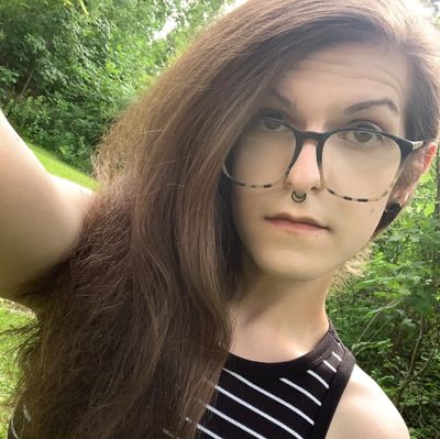 chloe_demello profile