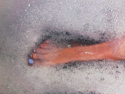 twentythree_and_feet thumbnail