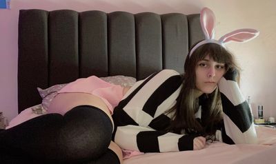 bunnygirl_emma 🏳️‍⚧️🐰 thumbnail