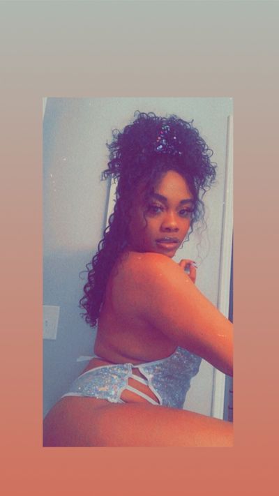 lalabrooklyn profile