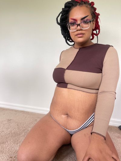 SaucySlvts thumbnail