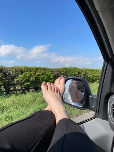 Poppy Hutchinson thumbnail