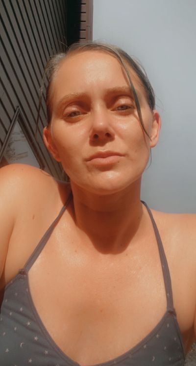 thisgirl13 thumbnail