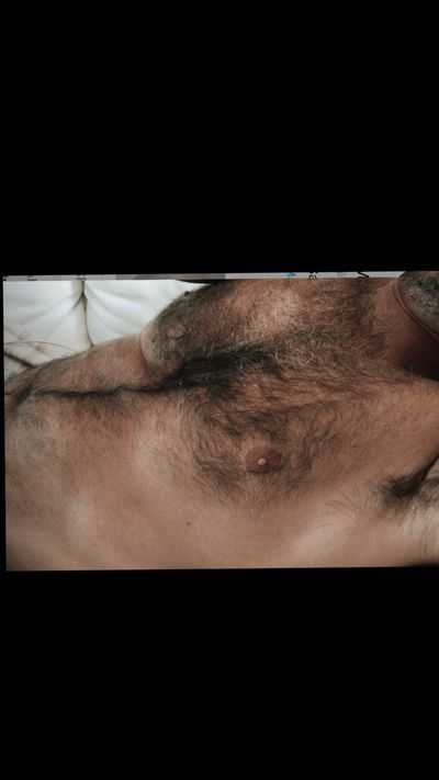 hairy.hot.man thumbnail