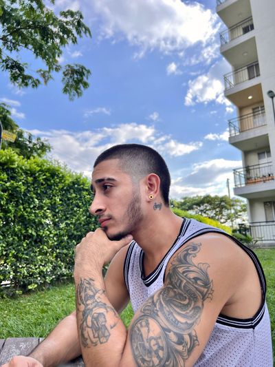 JUAN HERNANDEZ thumbnail