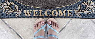 petiteebonyfeet thumbnail