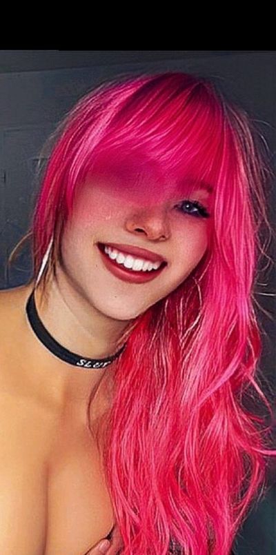 Strapon Natalie profile