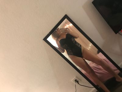 nicollettev.i.p thumbnail