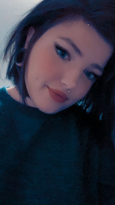 Ariel Delong profile