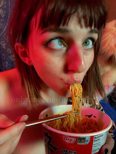 nymph.rose thumbnail