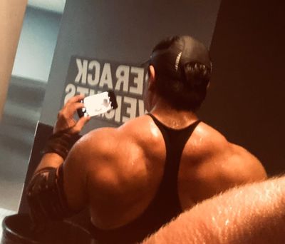 profmuscledad profile