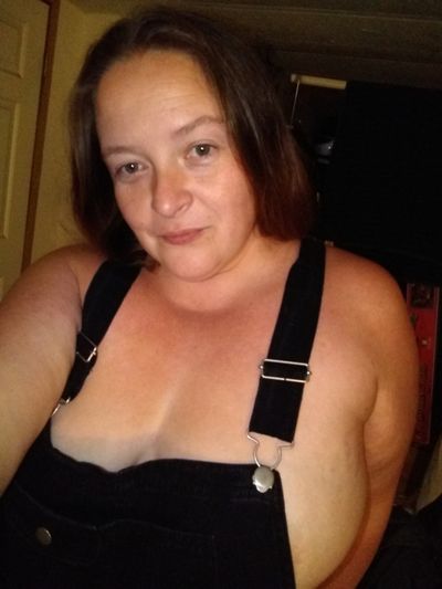 nudefarmgirl profile