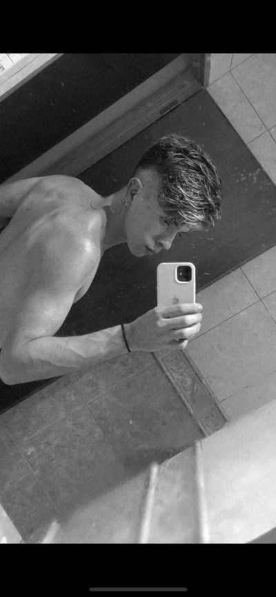 Alejandro Holzman profile