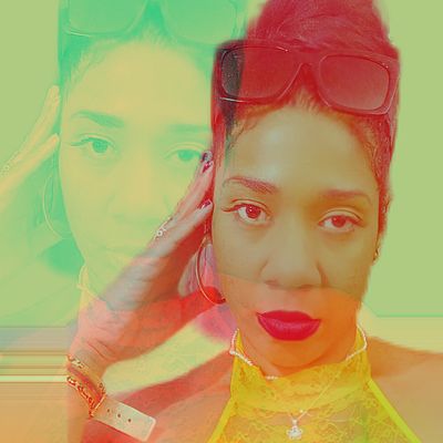 Just Michele Nichole profile