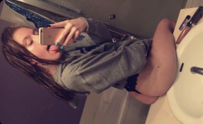 lucyynicolee thumbnail