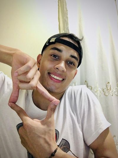 Leo Adams 👔 thumbnail