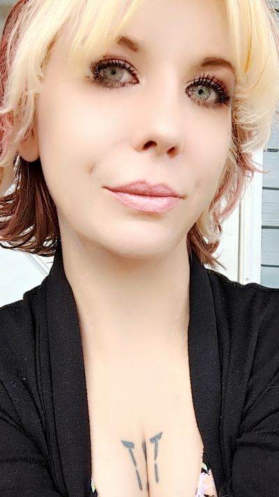 annie_stesia_xo profile