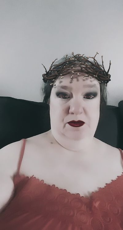 Pinky king thumbnail