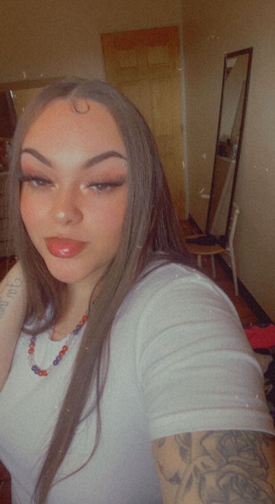 thickcurvy21 profile