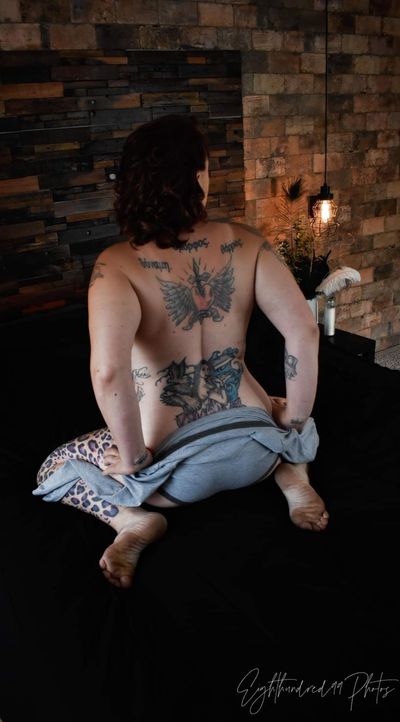 thicc_thighs_no_lies profile