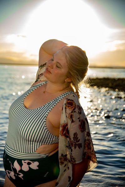 caringvenus thumbnail