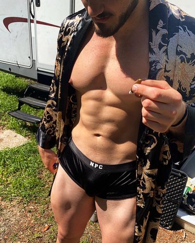 retroaesthetic thumbnail