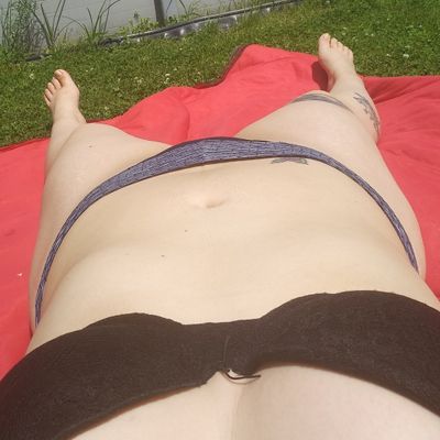 sweetxcheekzz profile