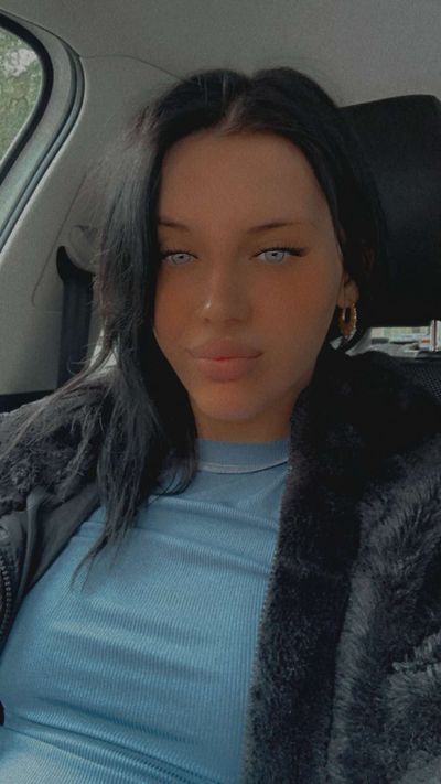 monicaniven23 profile