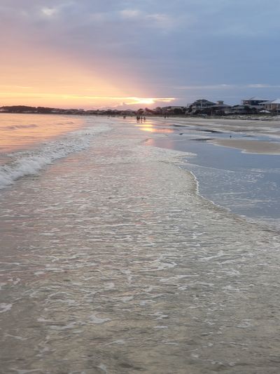 lovelyreddd thumbnail