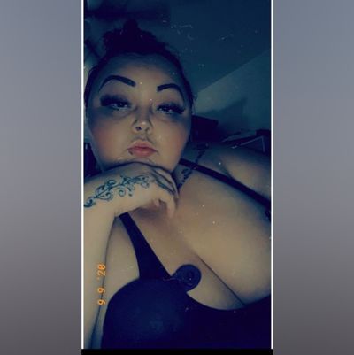 tittyssofat thumbnail