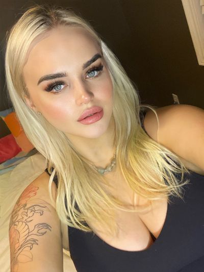 ashleygoeswild profile