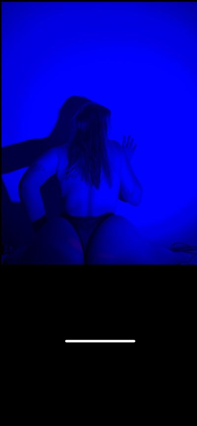 ellarose_xo thumbnail